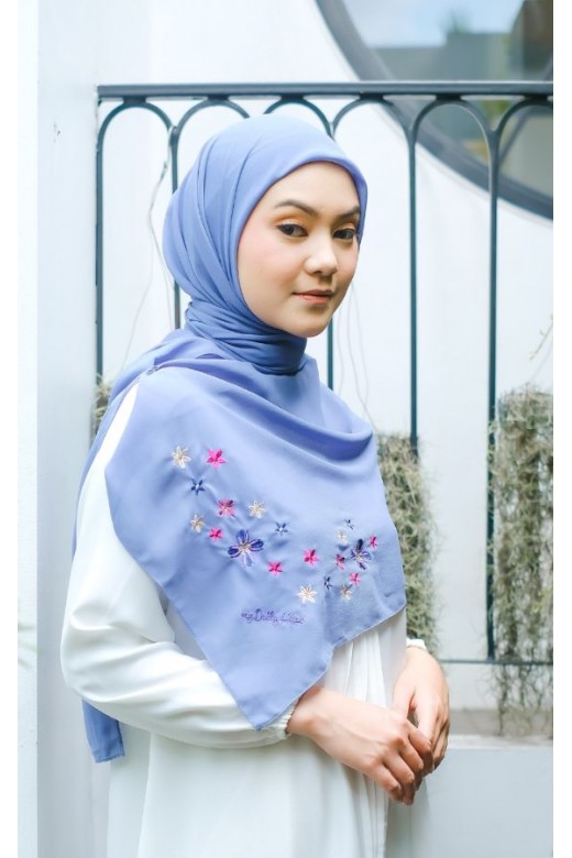 Hijab Segi 4 Azzura Embroirdery Soft Denim
